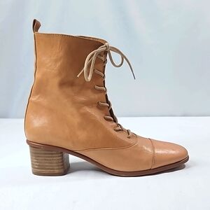 A Tan Leather Womens Boots Size 38